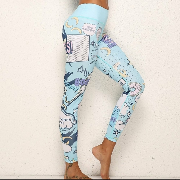 🆕️ LAST 1! Comic Sports Bra and Leggings Set - Picture 7 of 13